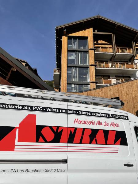 Menuiserie Alu des Alpes, fabricant et poseur de menuiseries alu et PVC sur mesure à Grenoble et Claix